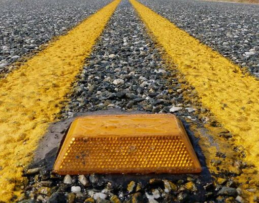 Cats-Eye-Road-reflector