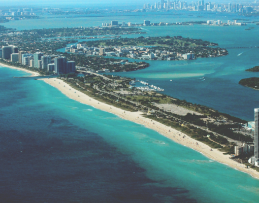 ashley-satanosky-mWN686Fsbgs-unsplash Miami, United States